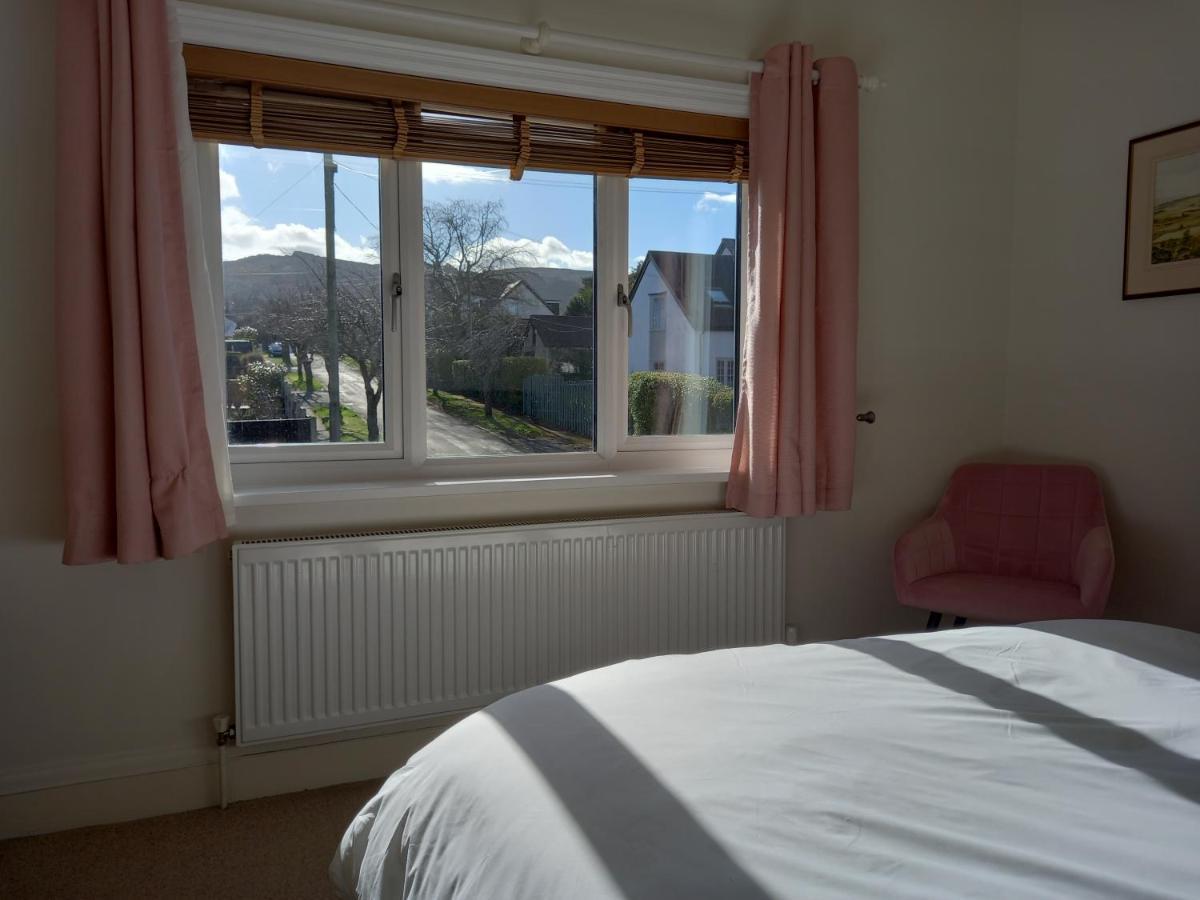 Grange Croft Villa Ben Rhydding Exterior photo