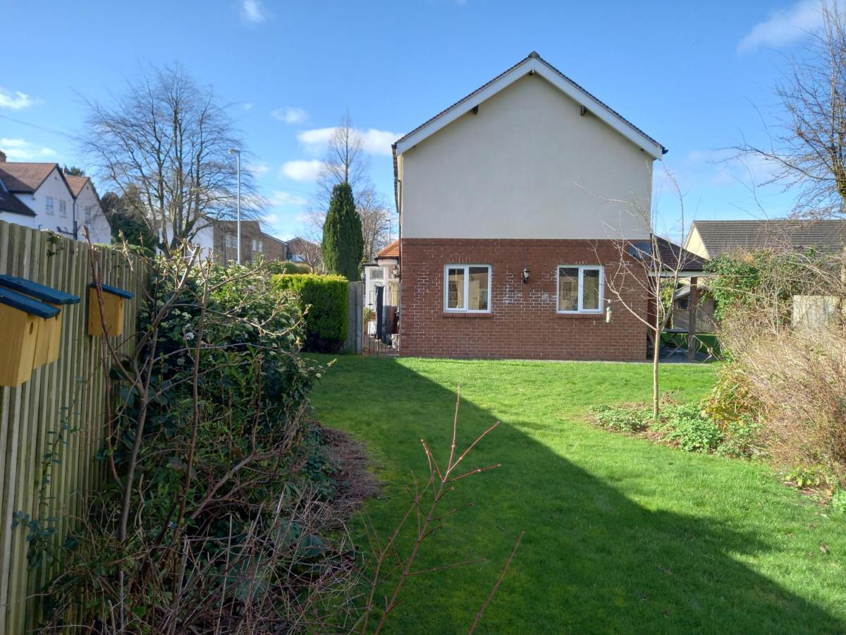 Grange Croft Villa Ben Rhydding Exterior photo
